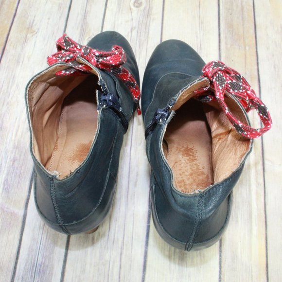 Anthropologie Lucky Penny Navy Leather Suede Red Laces Heeled Booties Size 9 B - Picture 6 of 9